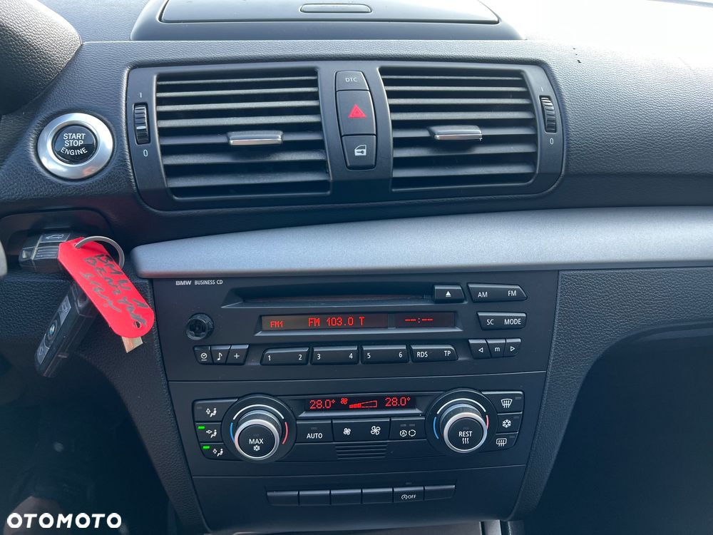 BMW Seria 1 116i Edition Sport - 24