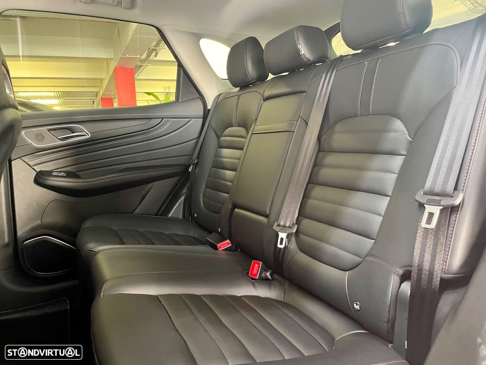 MG EHS 1.5 T-GDI Plug-in Hybrid Luxury - 32