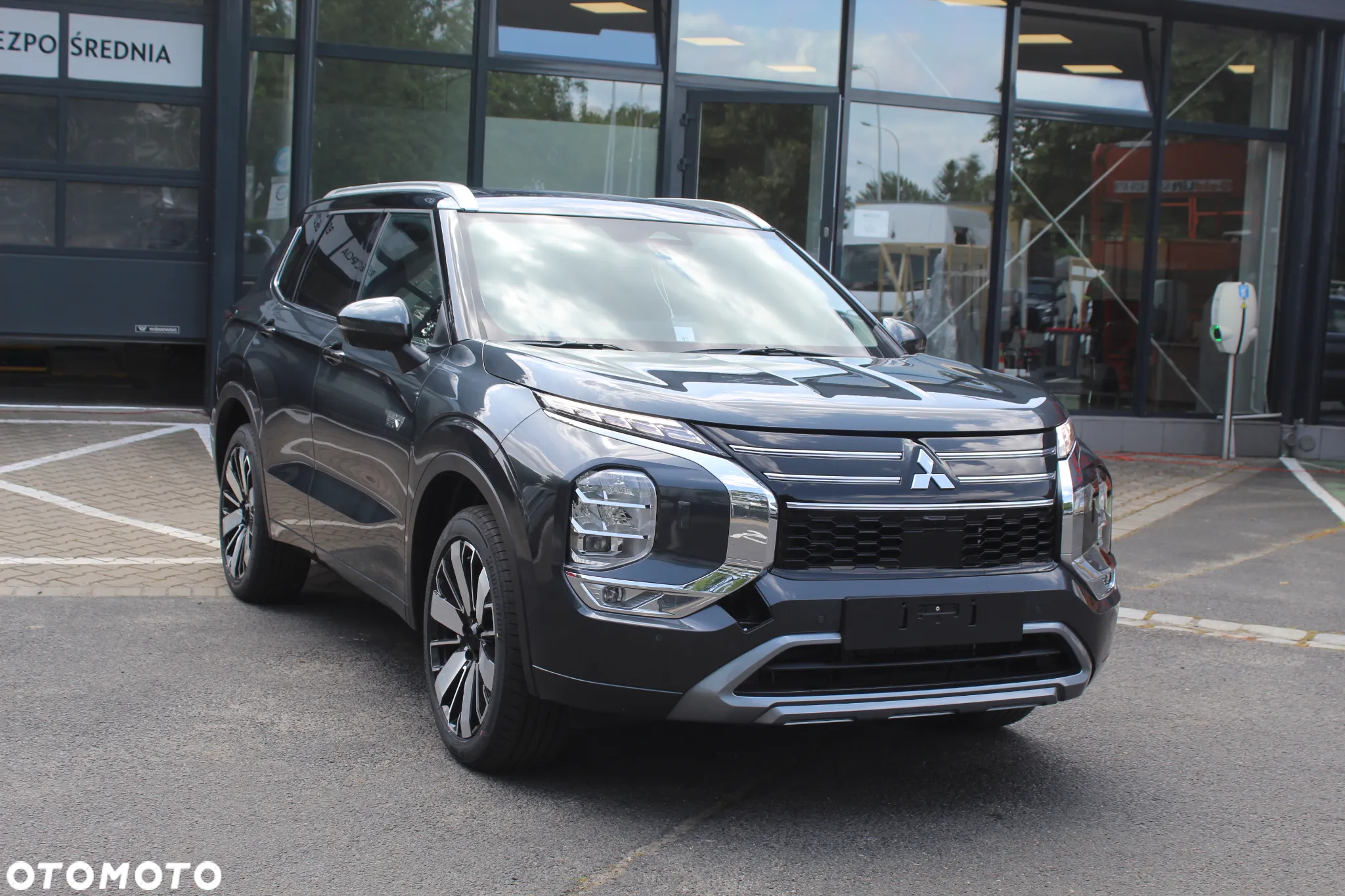 Mitsubishi Outlander ver-phev-instyle - 2