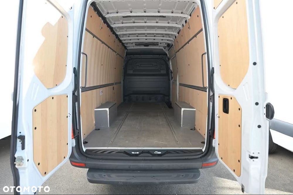Mercedes-Benz Sprinter - 7