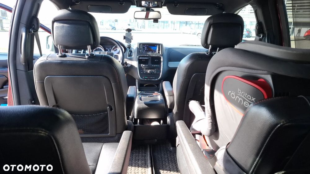 Dodge Grand Caravan 3.6 R/T - 12