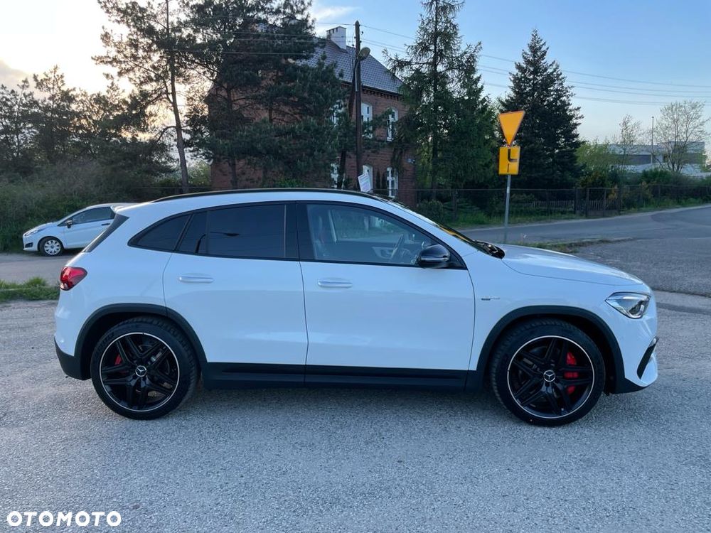 Mercedes-Benz GLA - 5