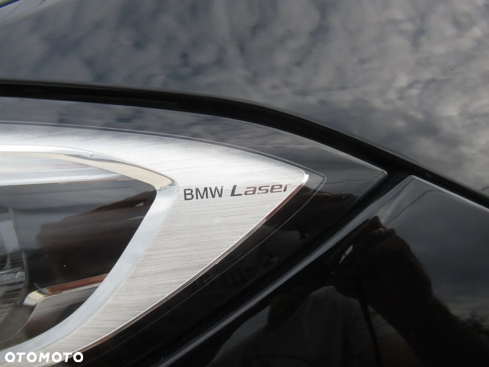 BMW Seria 3 330i xDrive - 5