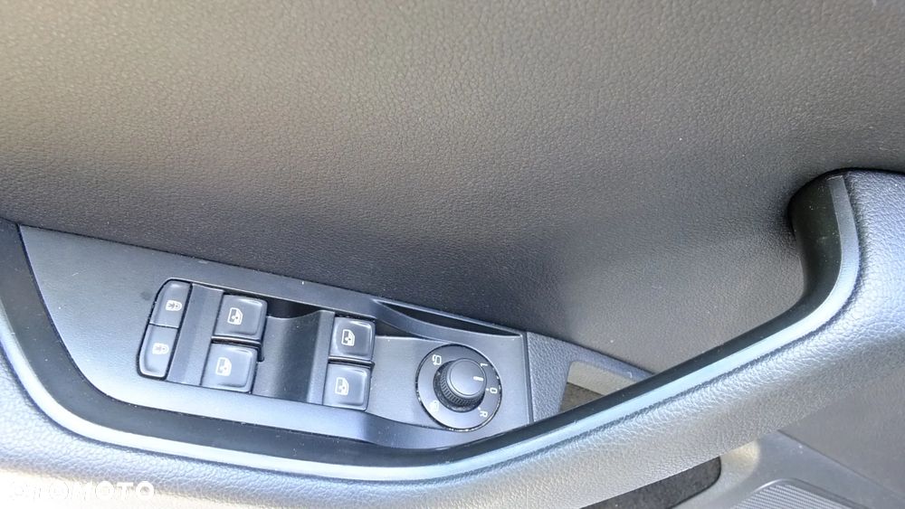 Skoda Superb 2.0 TDI Ambition - 22