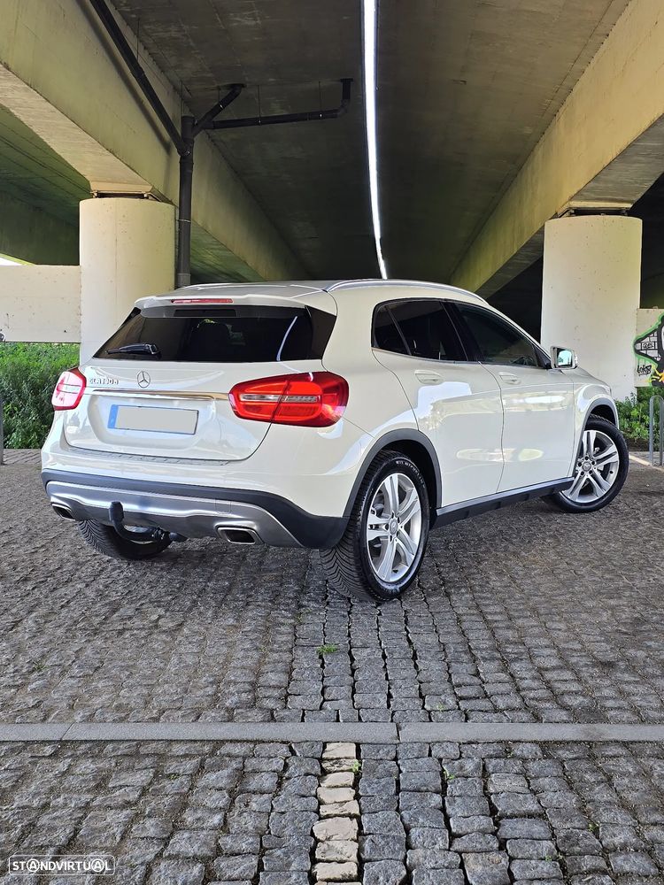 Mercedes-Benz GLA 180 (CDI) d Urban - 4