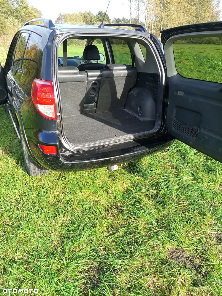 Toyota RAV4 2.2 D-4D Sol 180 - 3