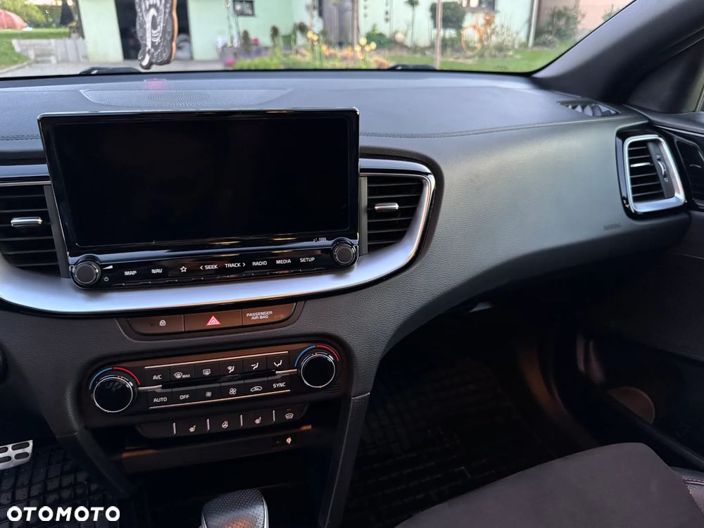 Kia ProCeed - 18