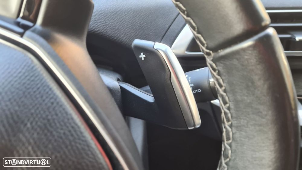 Peugeot 5008 1.5 BlueHDi Allure EAT8 - 16
