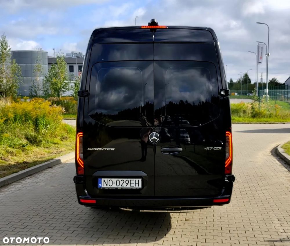 Mercedes-Benz Sprinter - 15