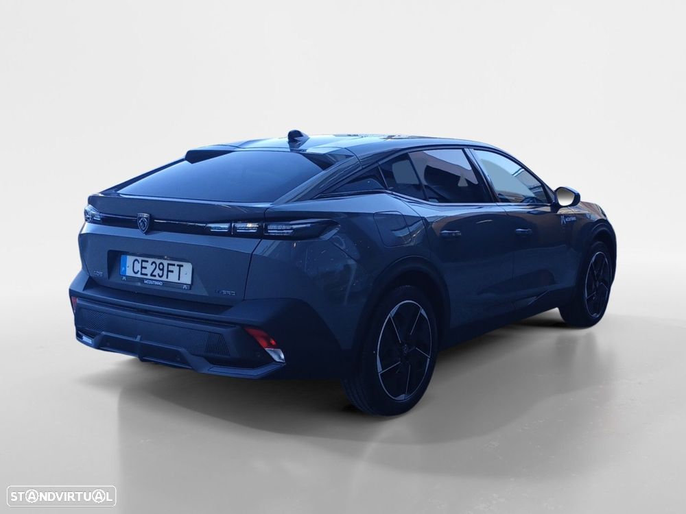Peugeot 408 - 5