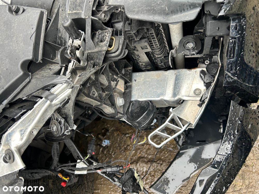 Audi A4 Avant 40 TDI quattro S tronic S line - 29