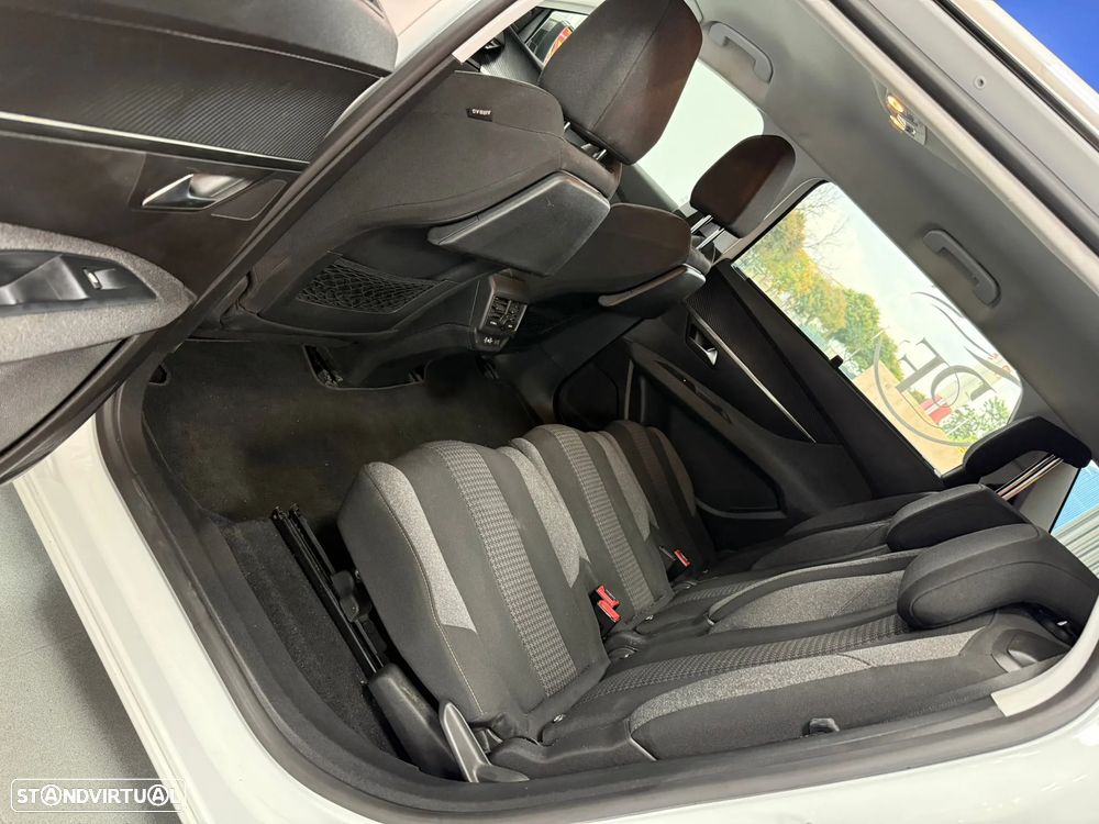 Peugeot 5008 BlueHDI 130 EAT8 Active - 7