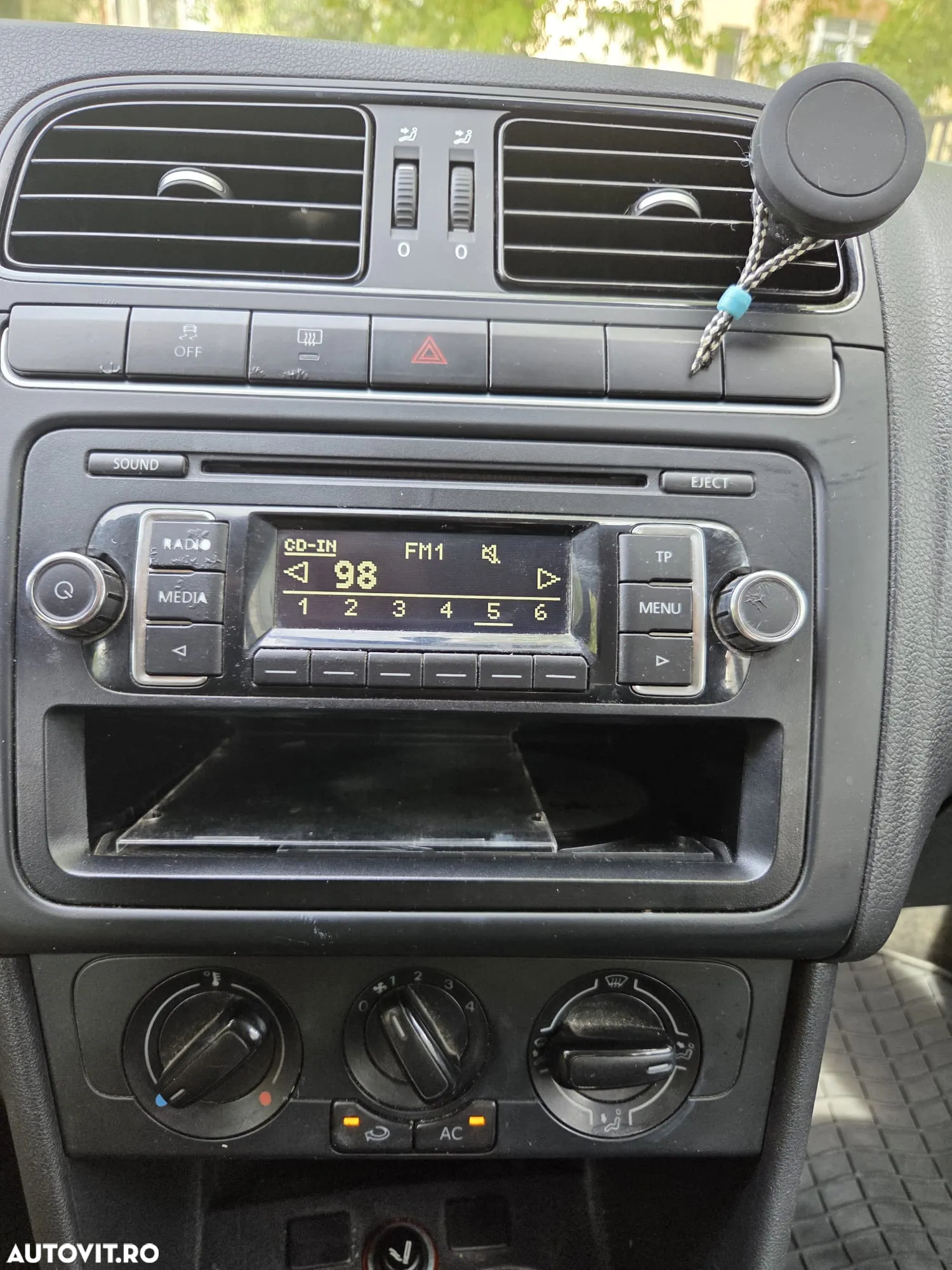 Volkswagen Polo 1.2 Comfortline - 5