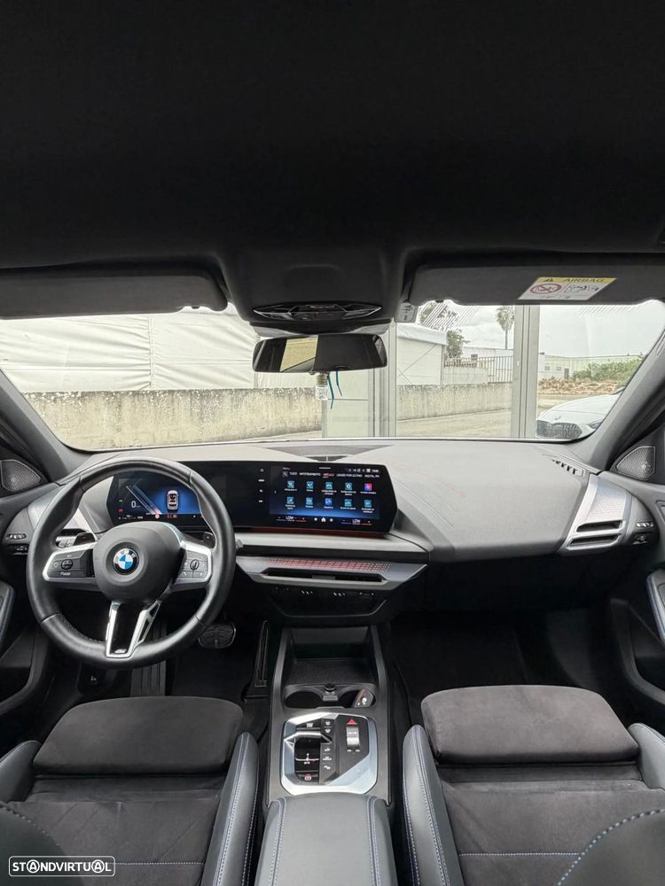 BMW 120 d Pack Desportivo M Pro - 17