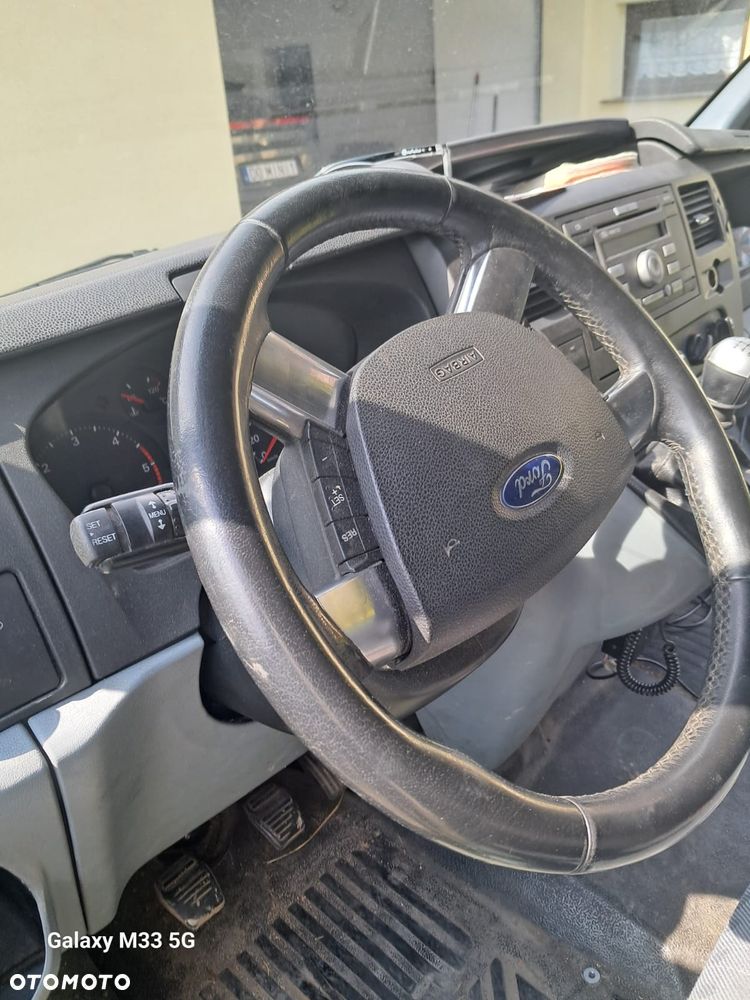 Ford Transit - 8