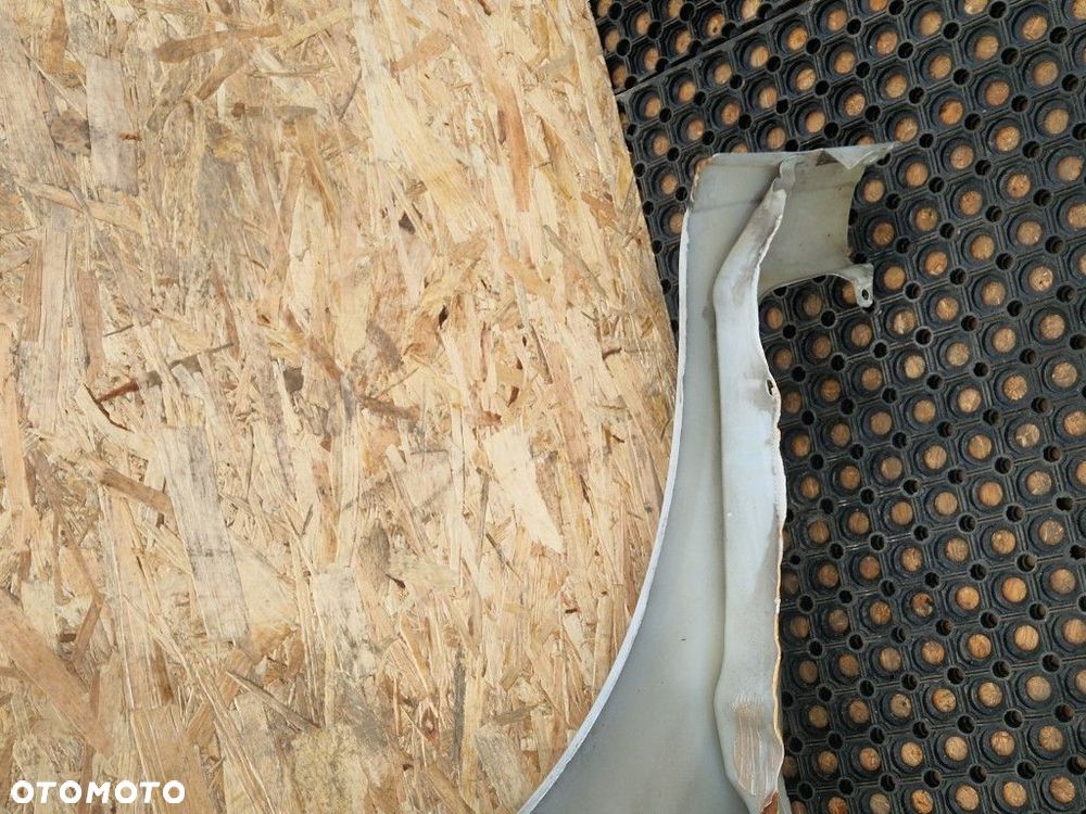 FIAT PUNTO EVO kod lak.760 a BŁOTNIK PRZÓD PRZEDNI LEWY - 12