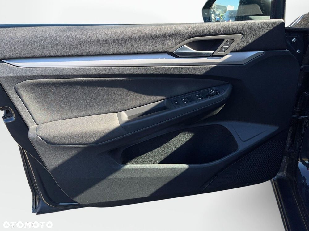 Volkswagen Golf 1.5 TSI EVO Life - 16