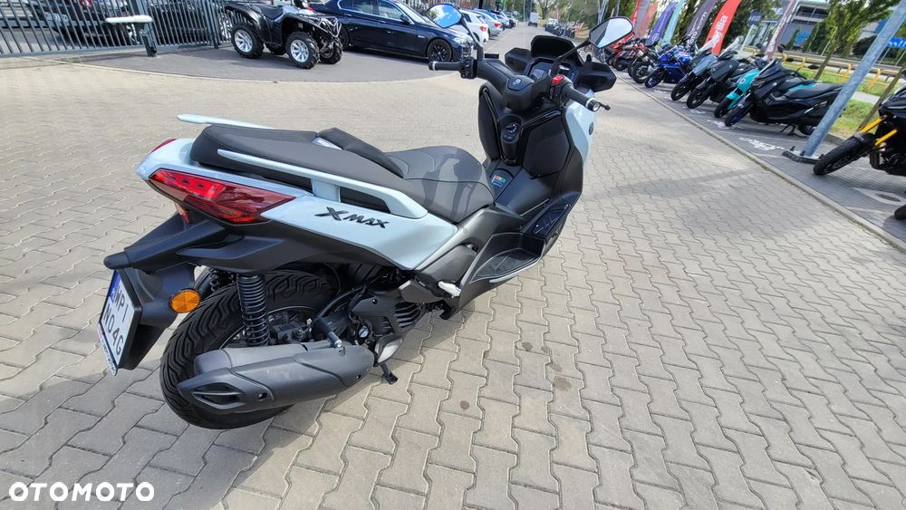Yamaha X-max - 6