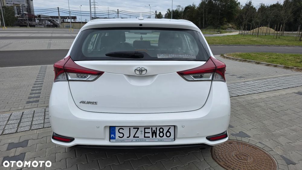 Toyota Auris 1.33 VVT-i Life - 6