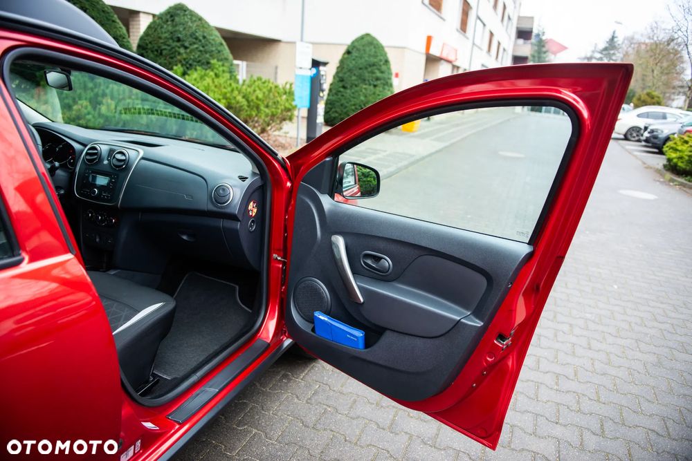 Dacia Sandero TCe 90 Celebration - 23