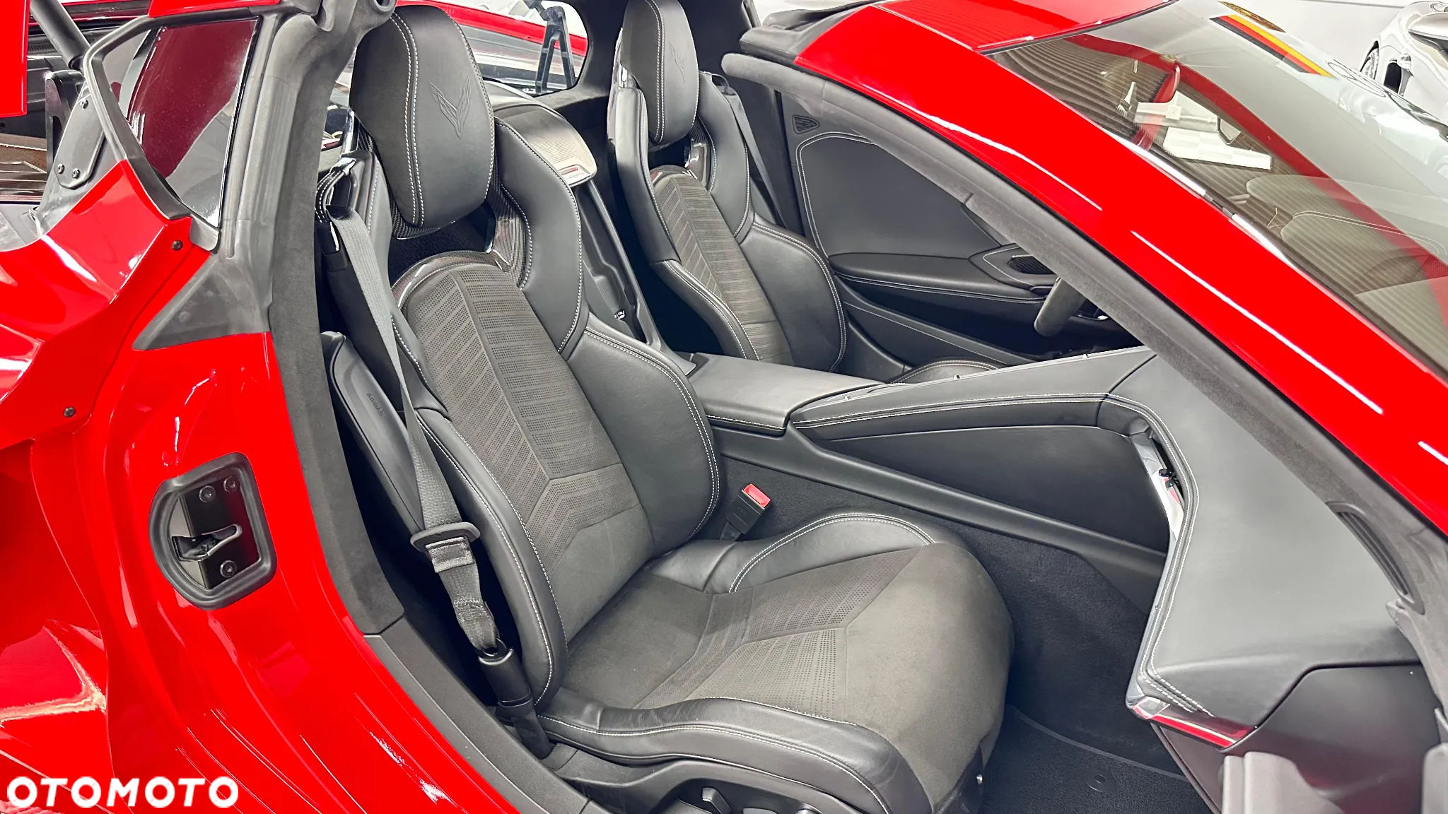 Chevrolet Corvette Stingray 3LT 6.2 V8 Automatik - 14