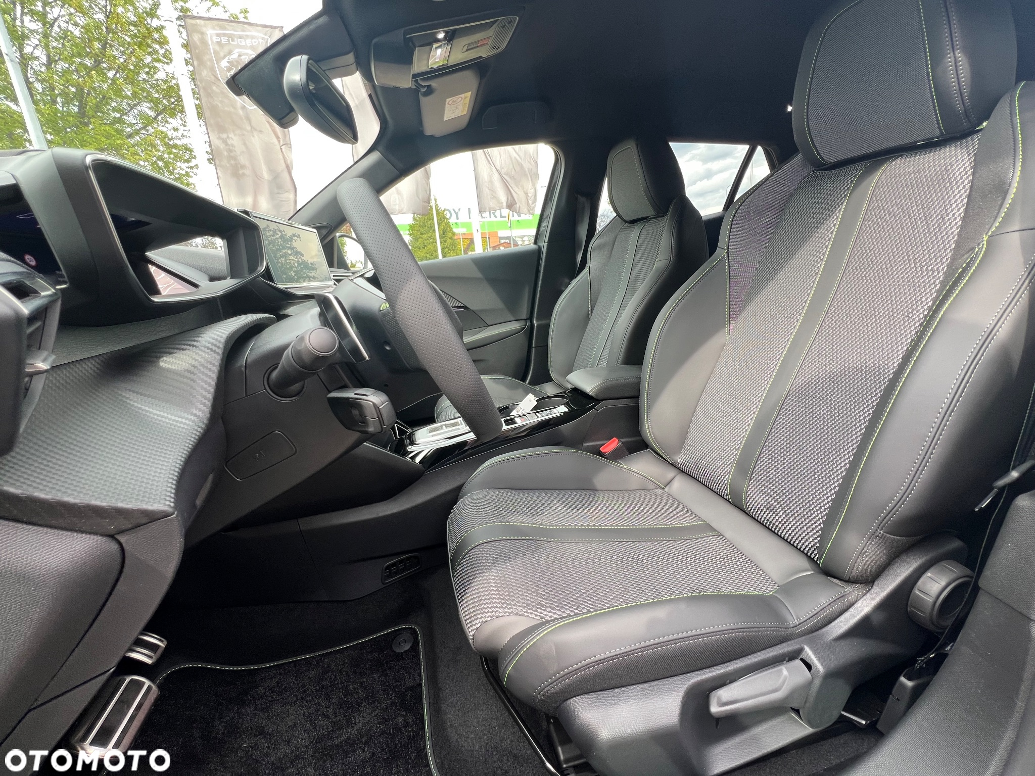 Peugeot 2008 PureTech mHEV GT e-DCS6 - 14