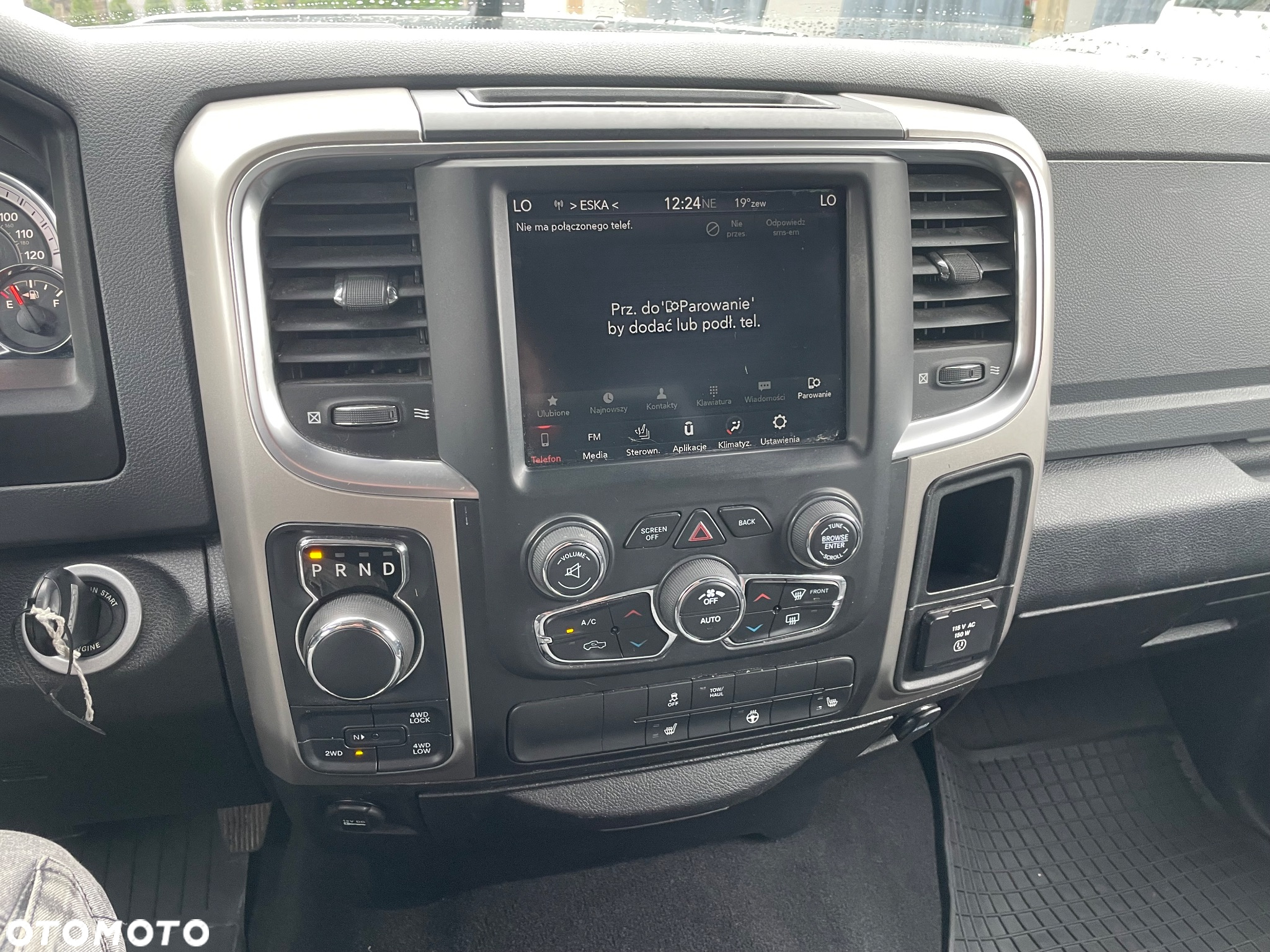 RAM 1500 Crew Cab Longhorn - 11