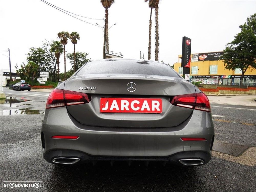 Mercedes-Benz A 200 Limousine AMG Line Aut. - 5