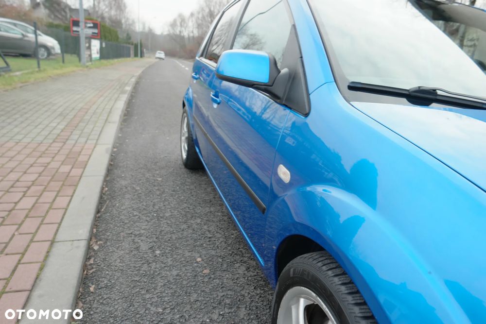 Ford Fiesta 1.4 Ambiente - 16