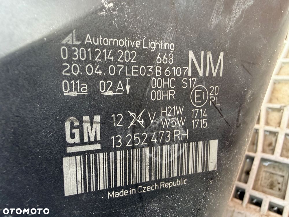 Lampa przednia OPEL ZAFIRA B CIEMNA PRAWA EUROPA ORYGINALNA AL - 3