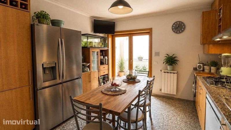 Apartamento T3 com jardim e terraço em São Bernardo - Grande imagem: 2/8