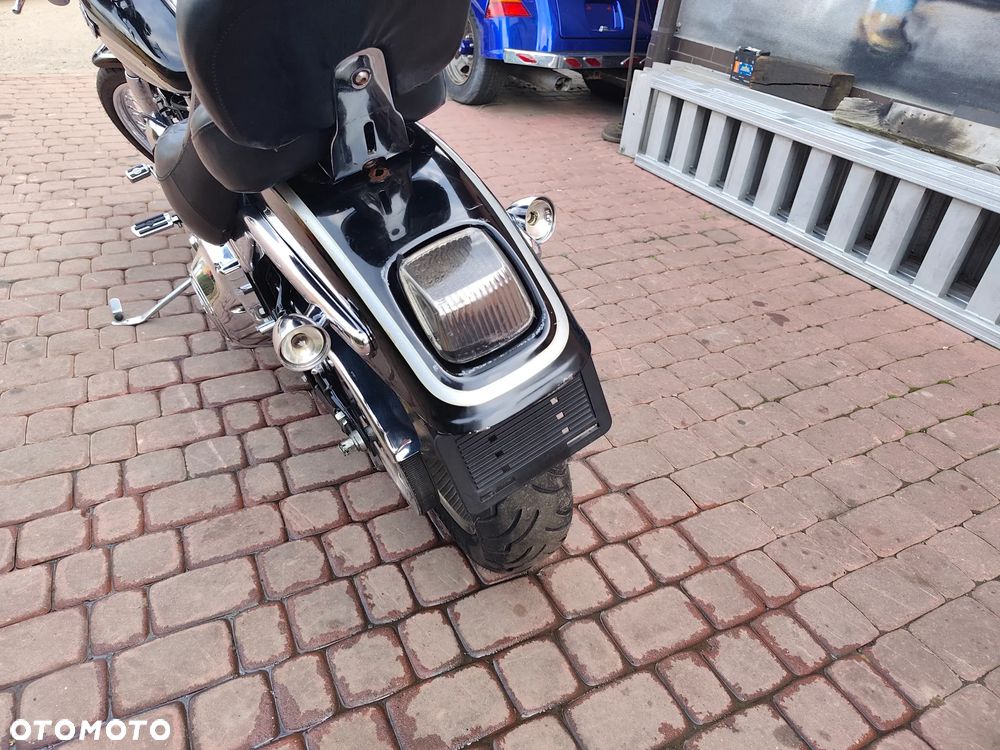 Harley-Davidson Softail Deluxe - 38