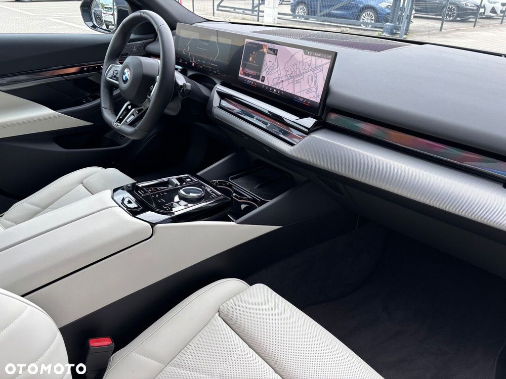 BMW Seria 5 - 33