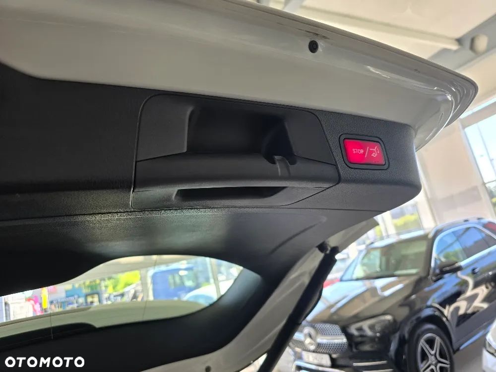 Mercedes-Benz GLB 200 4-Matic Style 8G-DCT - 13