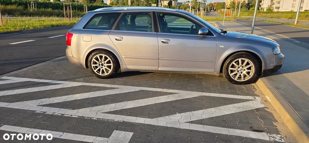Audi A4 Avant - 2