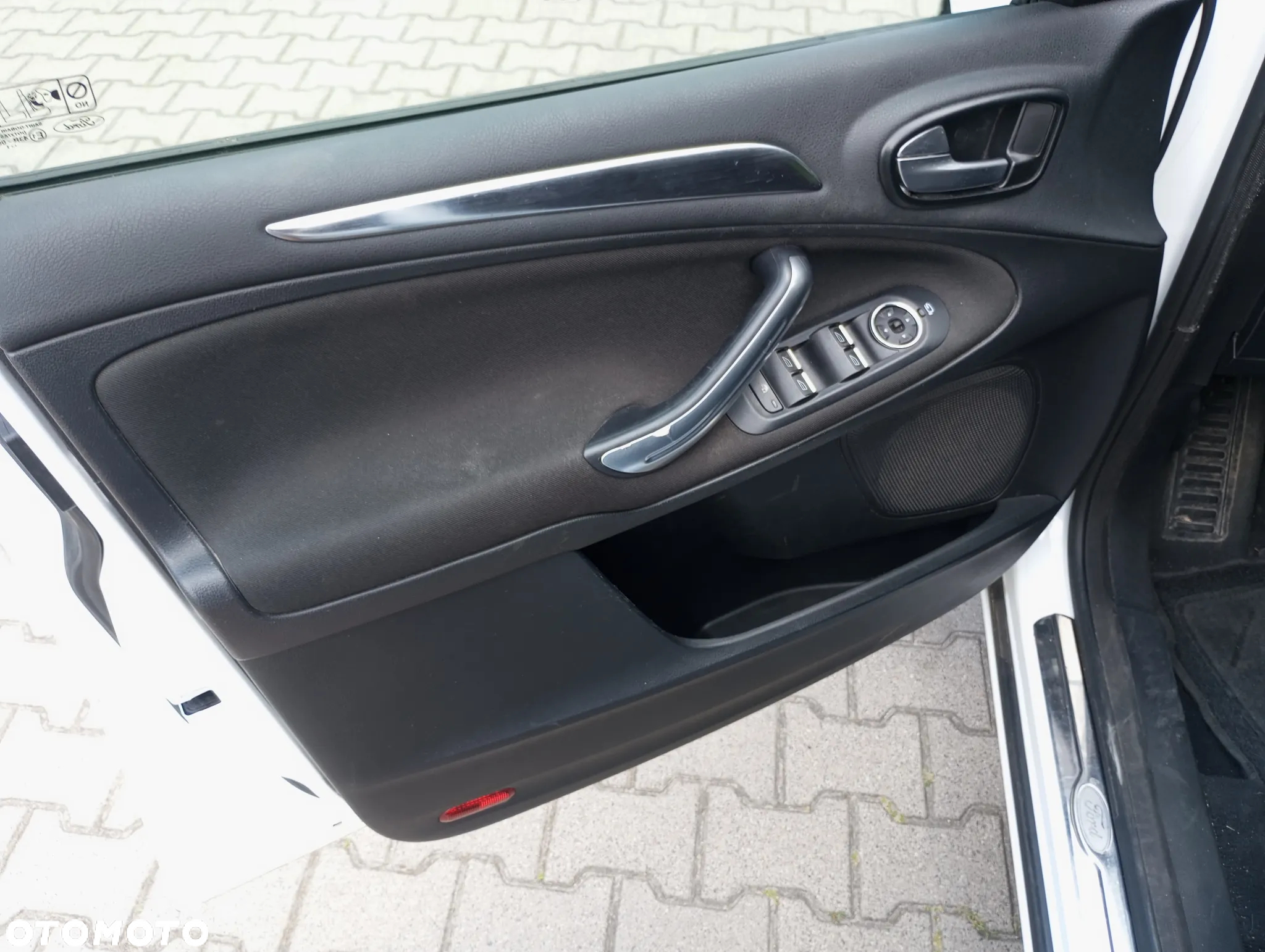 Ford S-Max 2.0 TDCi DPF Titanium - 14