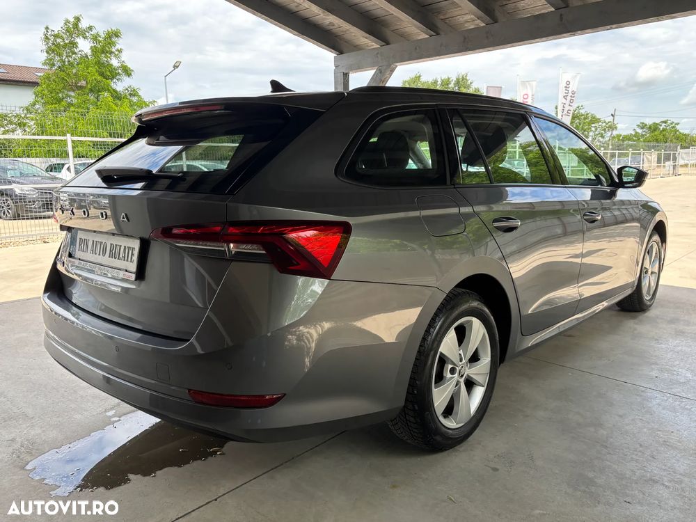 Skoda Octavia 2.0 TDI DSG Ambition - 8