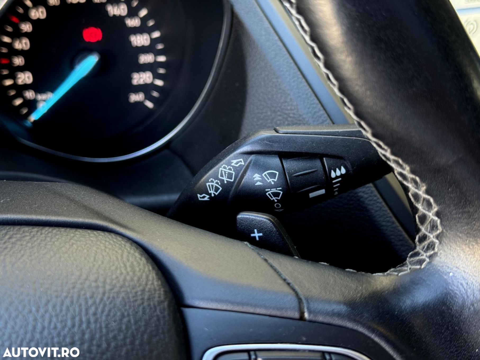 Ford Kuga - 15