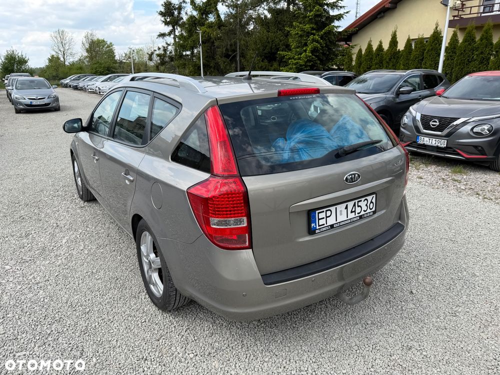 Kia Ceed 1.4 CVVT Attract - 4