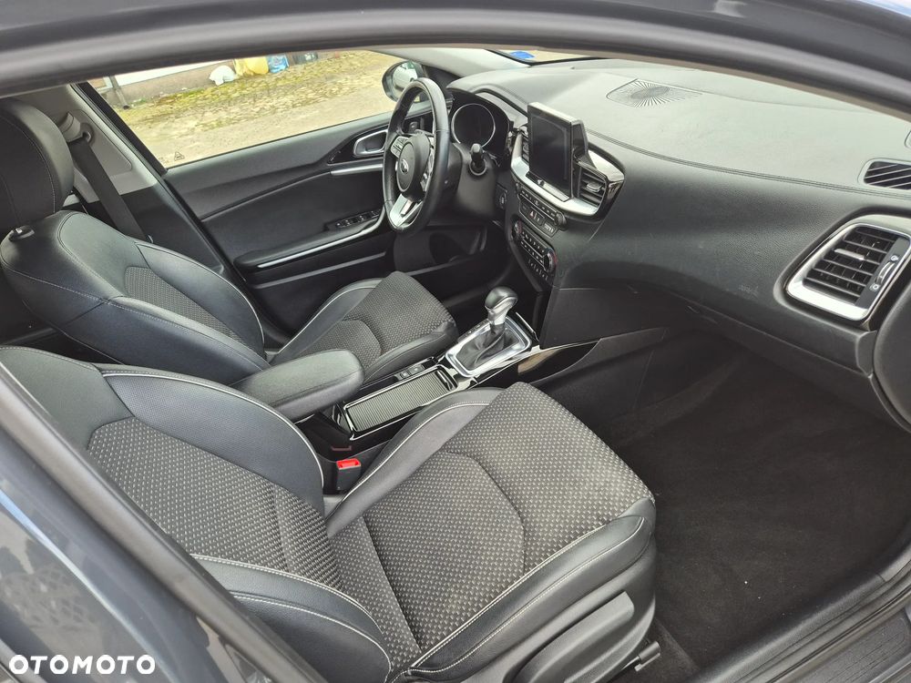 Kia Ceed 1.6 CRDi DCT GT Line - 10