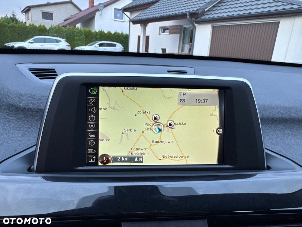 BMW X1 xDrive18d Sport Line - 28