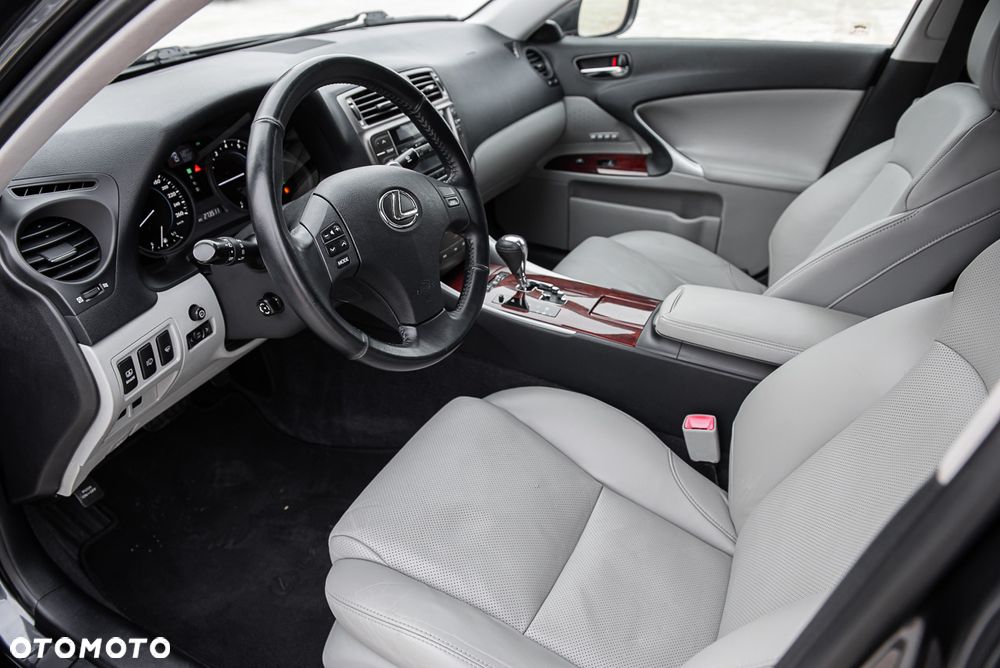 Lexus IS 250 Sport Line - 15