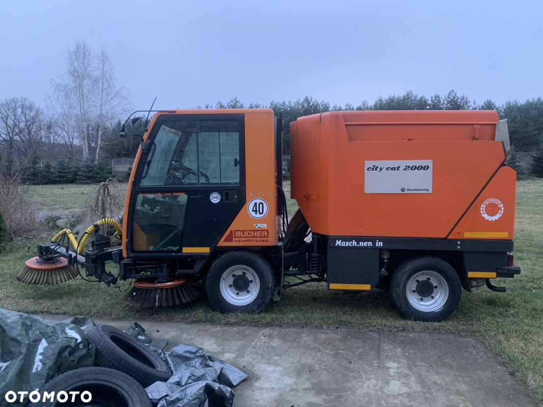 Kubota Bucher Guyer City Cat CC 2000 - 8