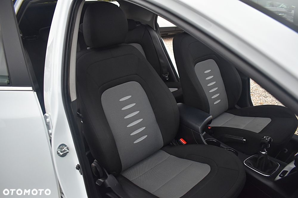 Kia Ceed 1.6 CRDi L - 22