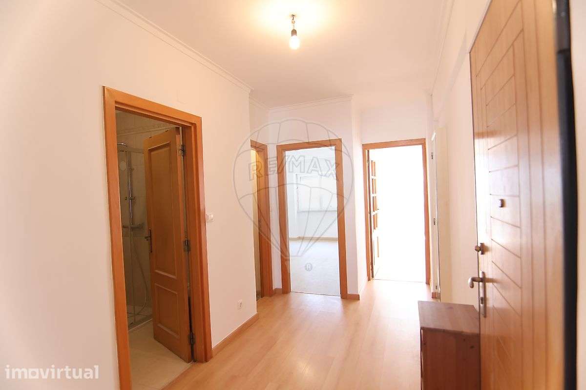 Apartamento T2 para arrendamento - Grande imagem: 3/11