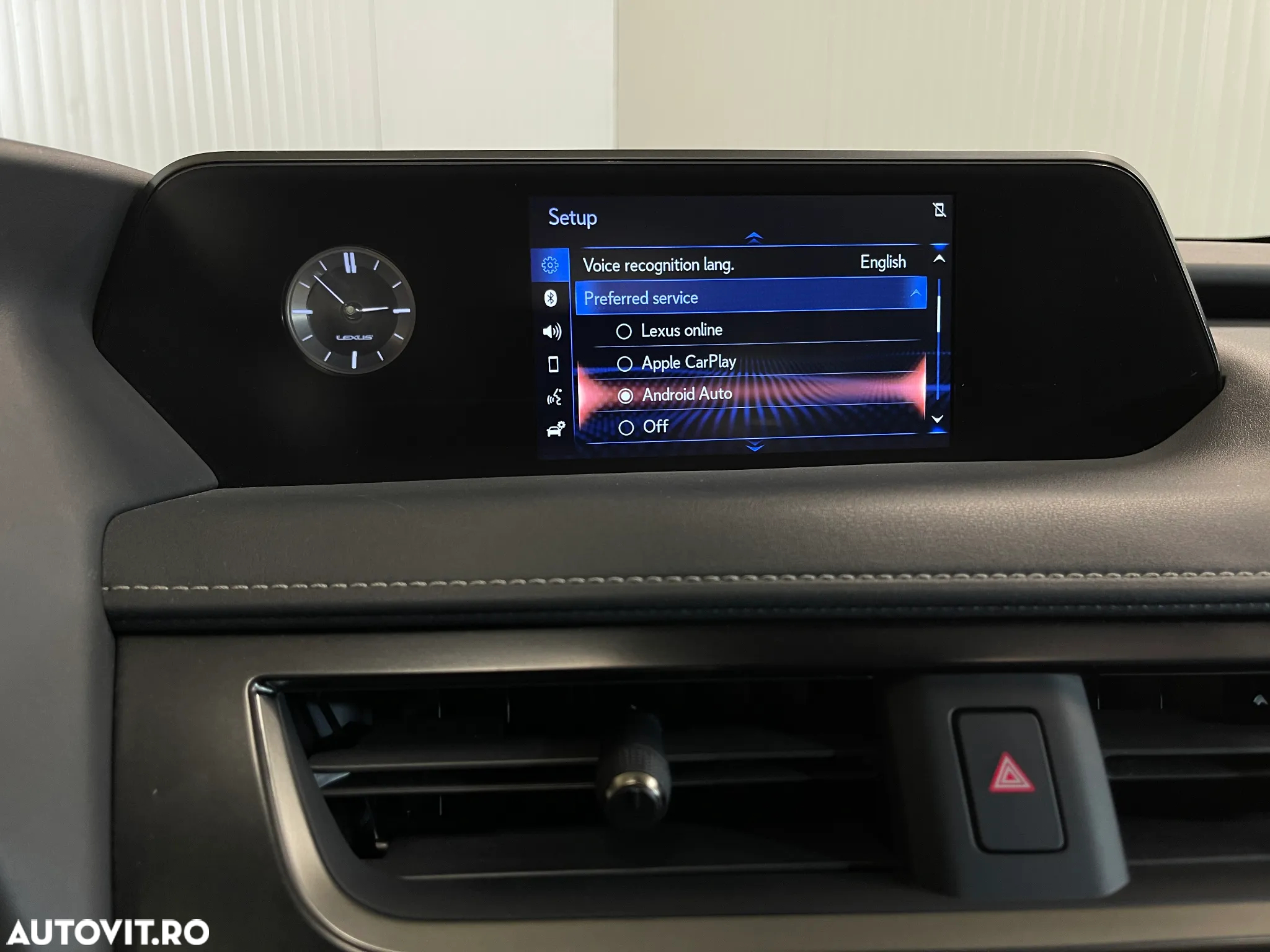 Lexus UX 250h 2.0L HEV 20H- (178 HP) 4X2 CVT Business - 17