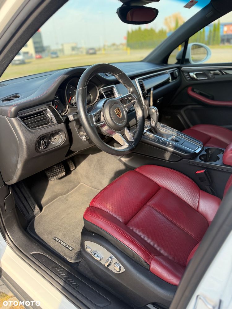 Porsche Macan - 10