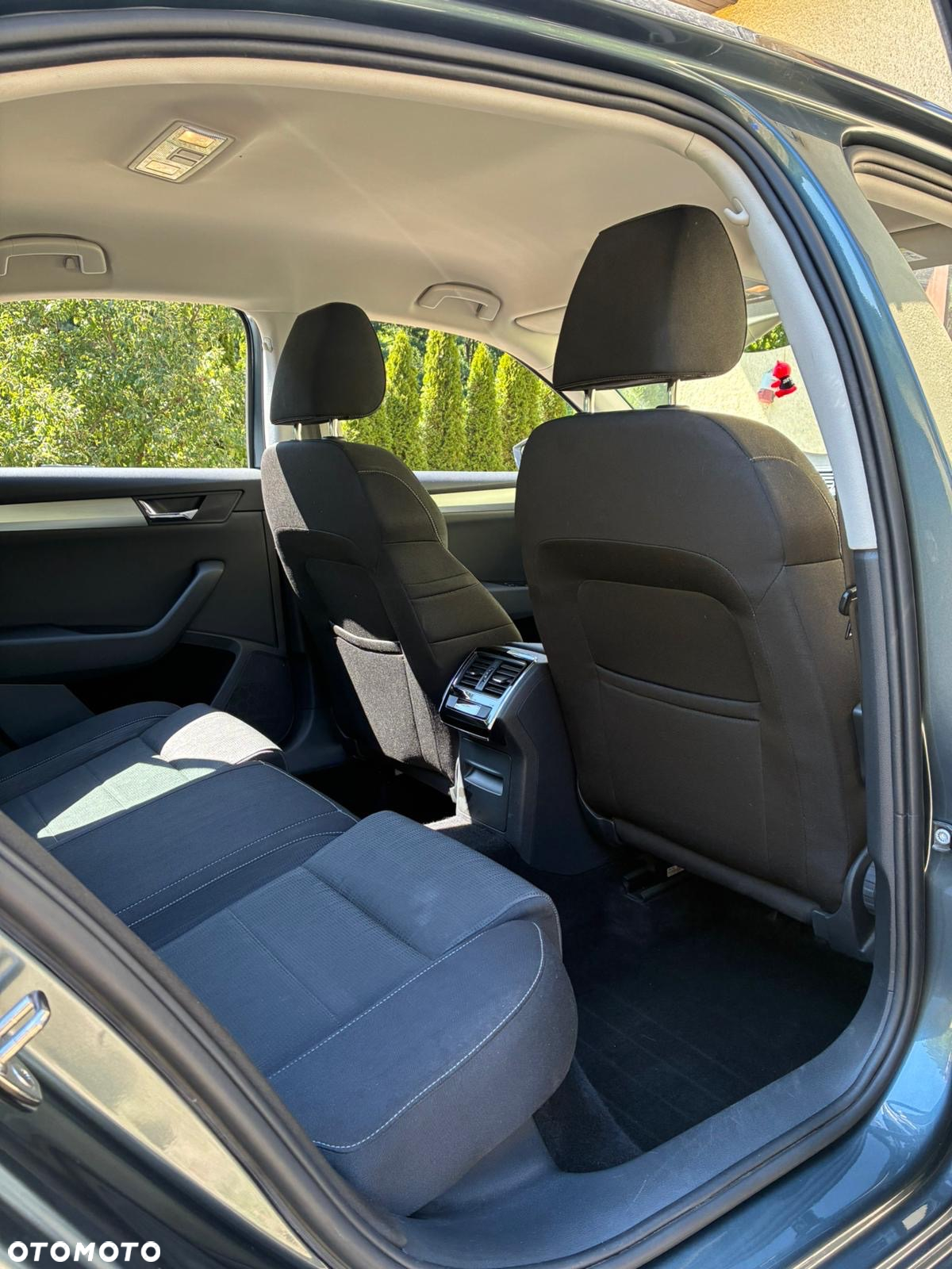 Skoda Superb 2.0 TDI Ambition DSG - 10