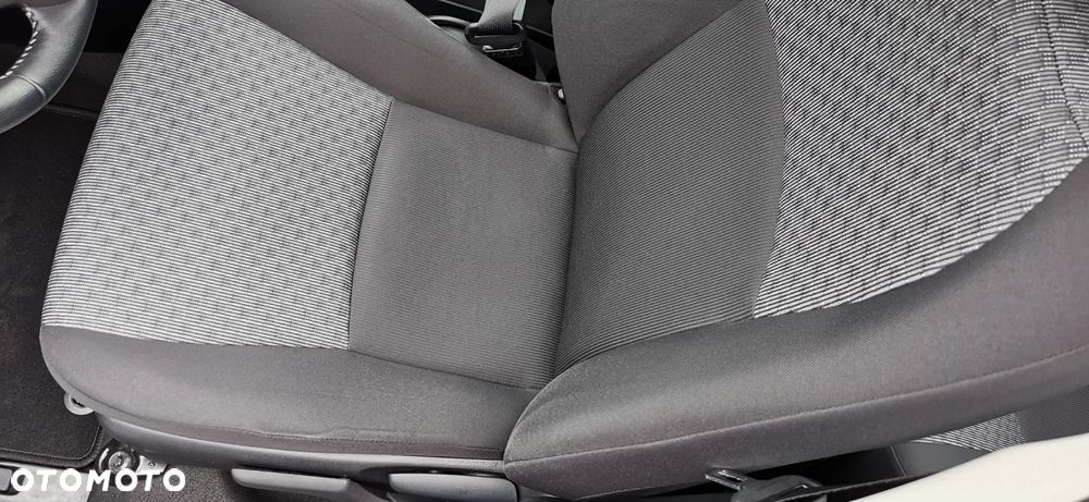 Toyota Yaris 1.33 VVT-i Comfort - 17