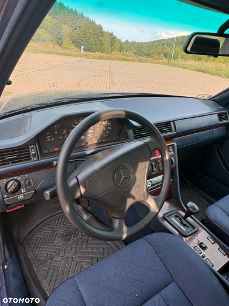 Mercedes-Benz W124 (1984-1993) - 8